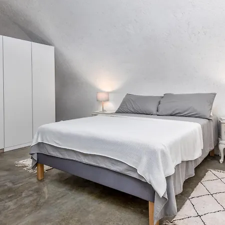 Lägenhet Alta - Piazza Mercato Del Fieno House Bergamo