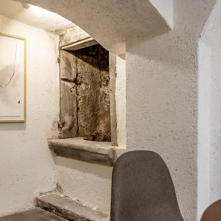 Lägenhet Alta - Piazza Mercato Del Fieno House