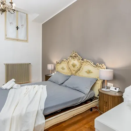 Alta - Piazza Mercato Del Fieno House Lägenhet Bergamo