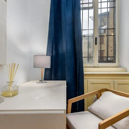 Alta - Piazza Mercato Del Fieno House *