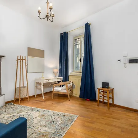 Alta - Piazza Mercato Del Fieno House * Bergamo