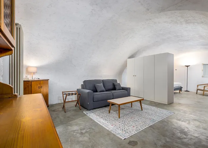 Alta - Piazza Mercato Del Fieno House Апартаменти *