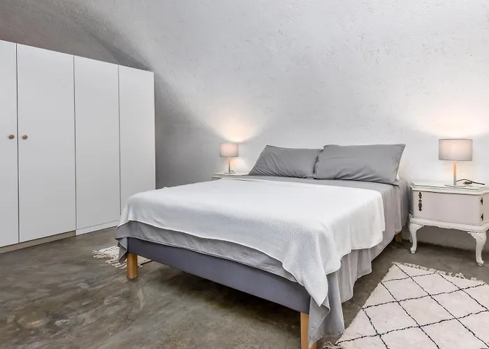 Апартаменти Alta - Piazza Mercato Del Fieno House Бергамо